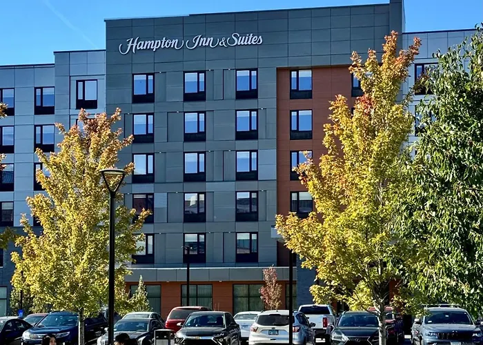 Hampton & Medical District Uic Chicago