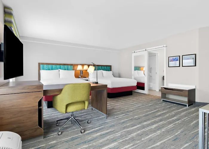 Hampton & Medical District Uic Hotel