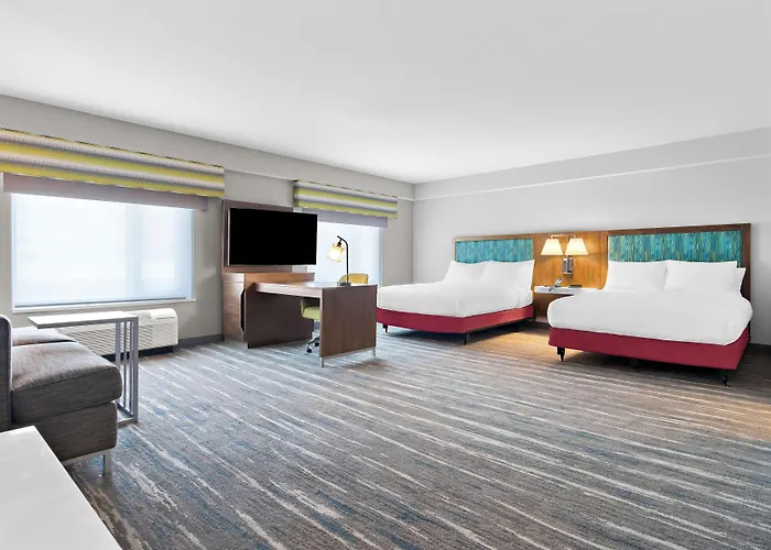 Hampton & Medical District Uic Hotel 3*