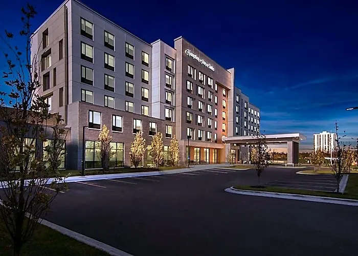 Hampton & Medical District Uic Hotel