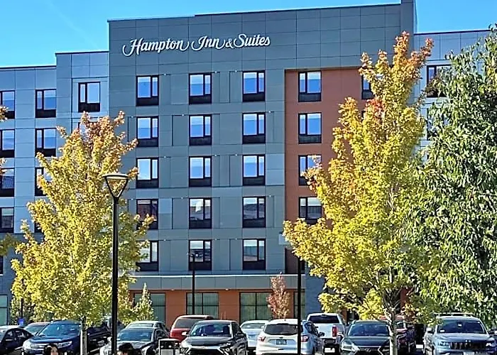Hampton & Medical District Uic Chicago