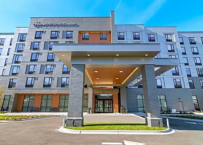 Hampton & Medical District Uic Chicago