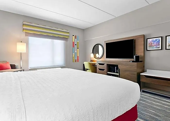 Hotel Hampton & Medical District Uic 3*