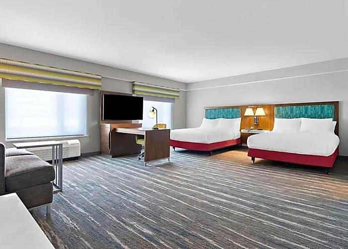 Hampton & Medical District Uic Hotel